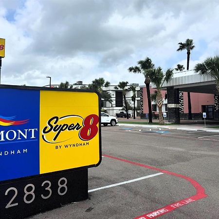 Baymont By Wyndham Corpus Christi Airport Hotel Bagian luar foto