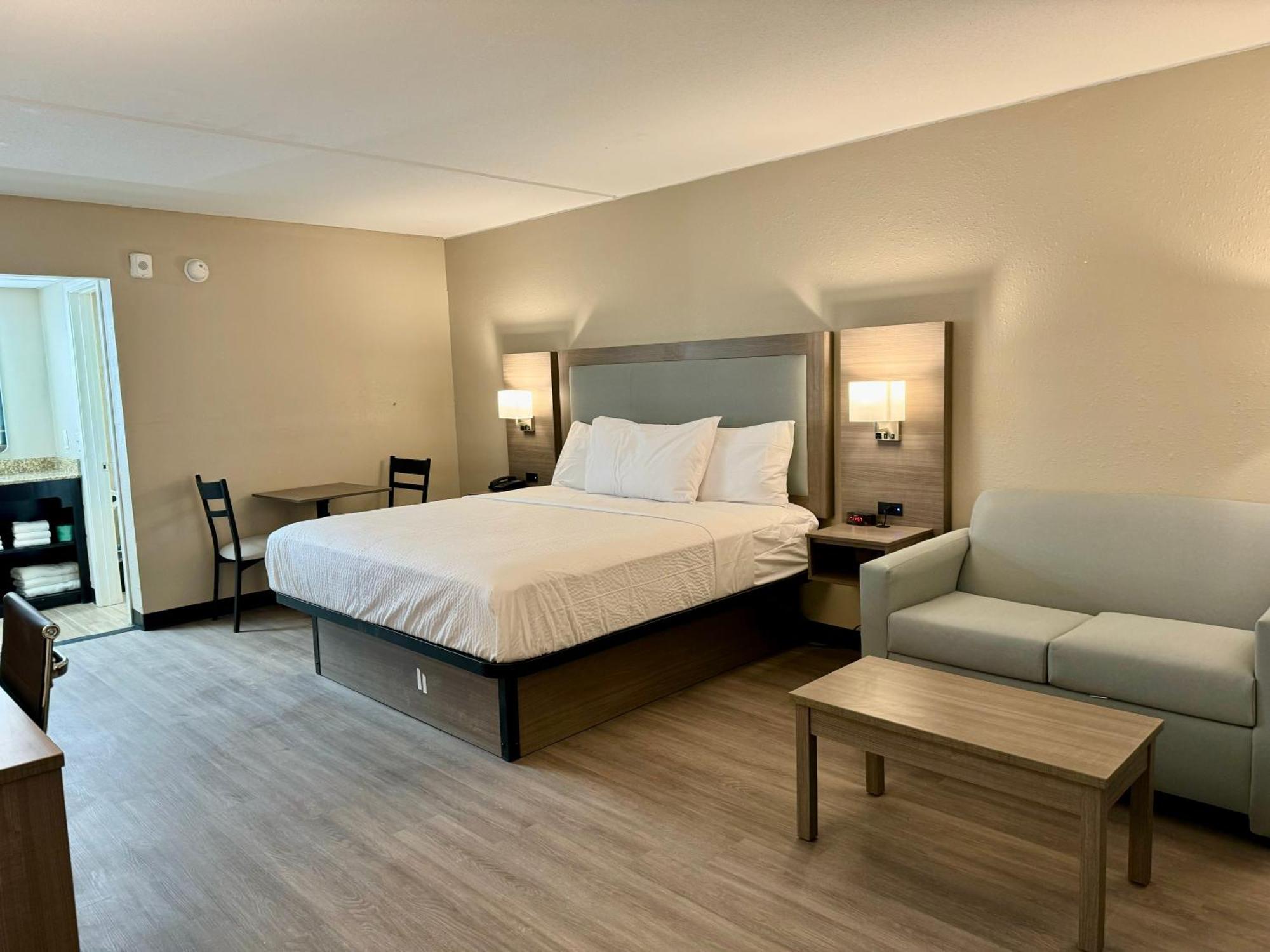 Baymont By Wyndham Corpus Christi Airport Hotel Bagian luar foto