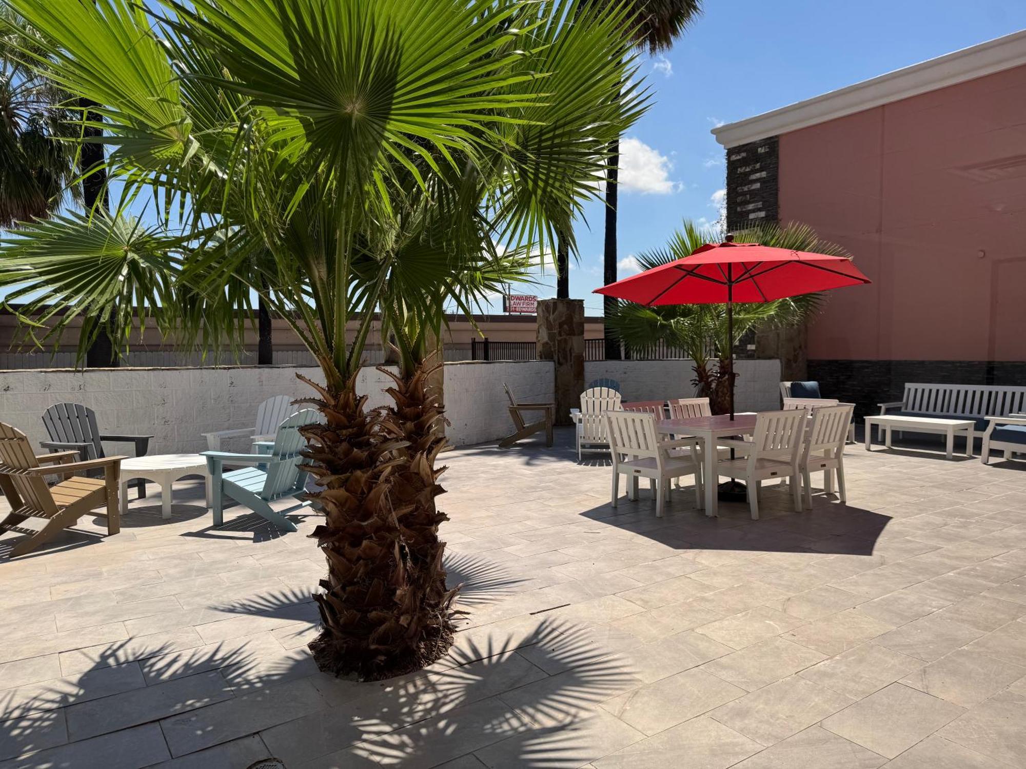Baymont By Wyndham Corpus Christi Airport Hotel Bagian luar foto