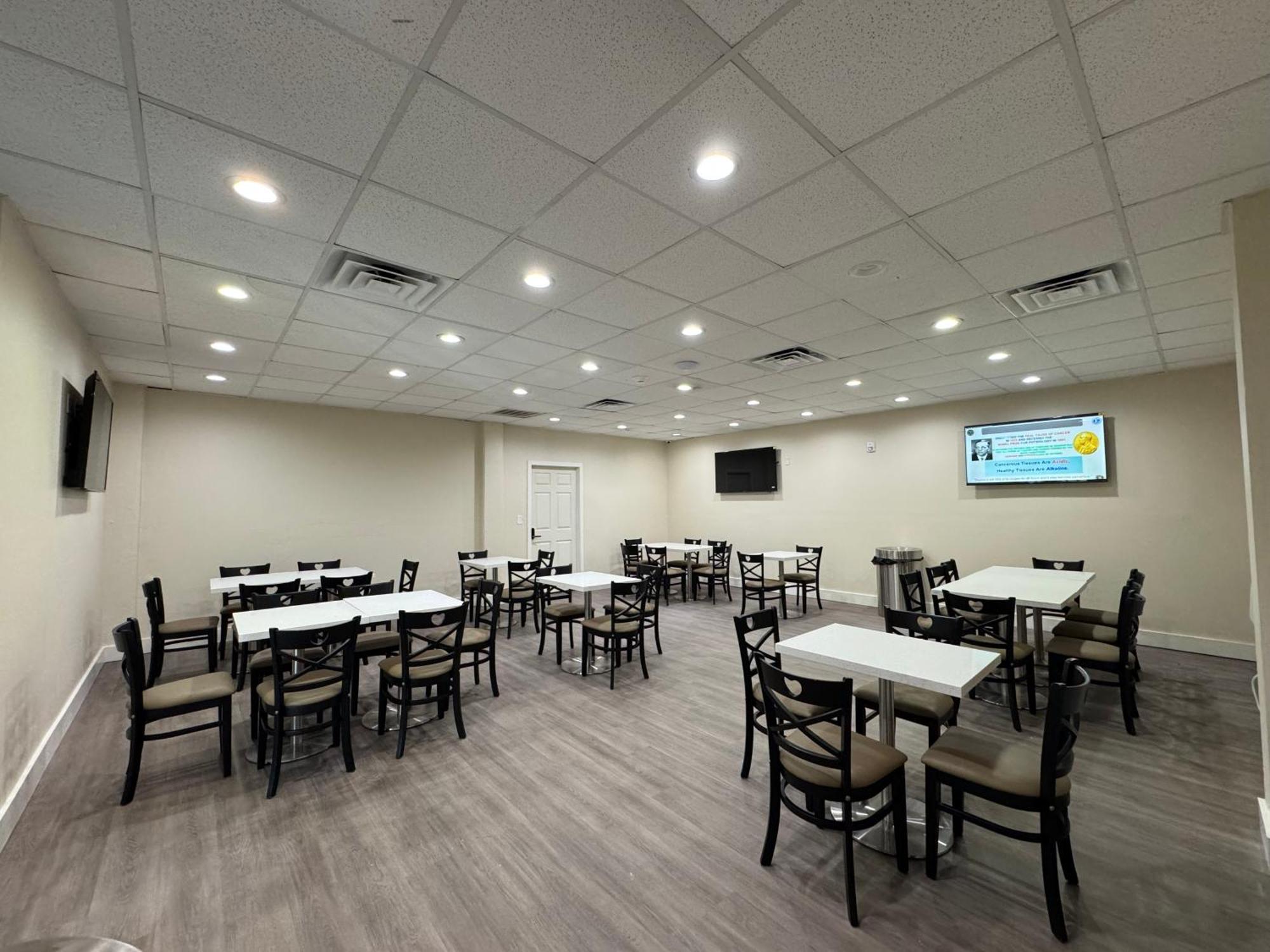 Baymont By Wyndham Corpus Christi Airport Hotel Bagian luar foto