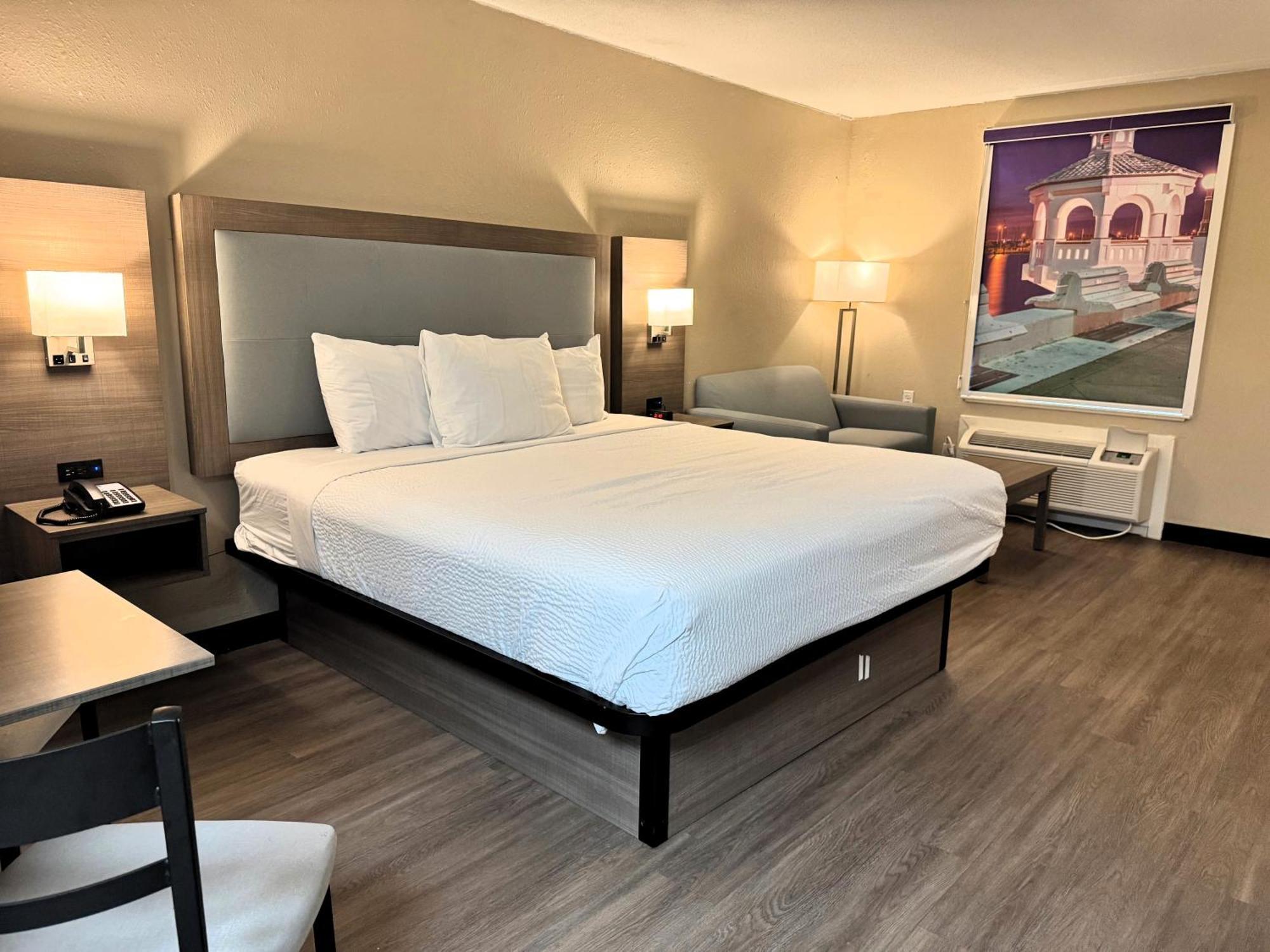Baymont By Wyndham Corpus Christi Airport Hotel Bagian luar foto