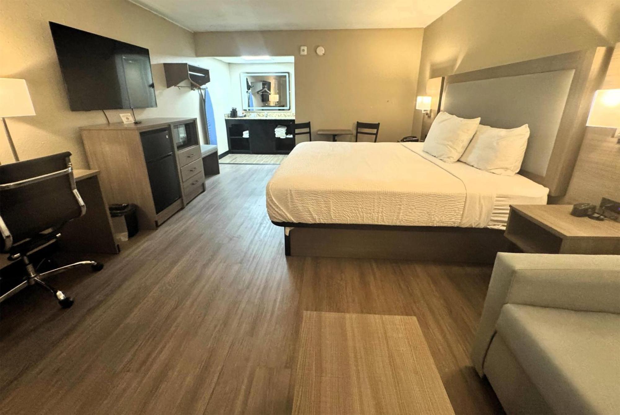 Baymont By Wyndham Corpus Christi Airport Hotel Bagian luar foto