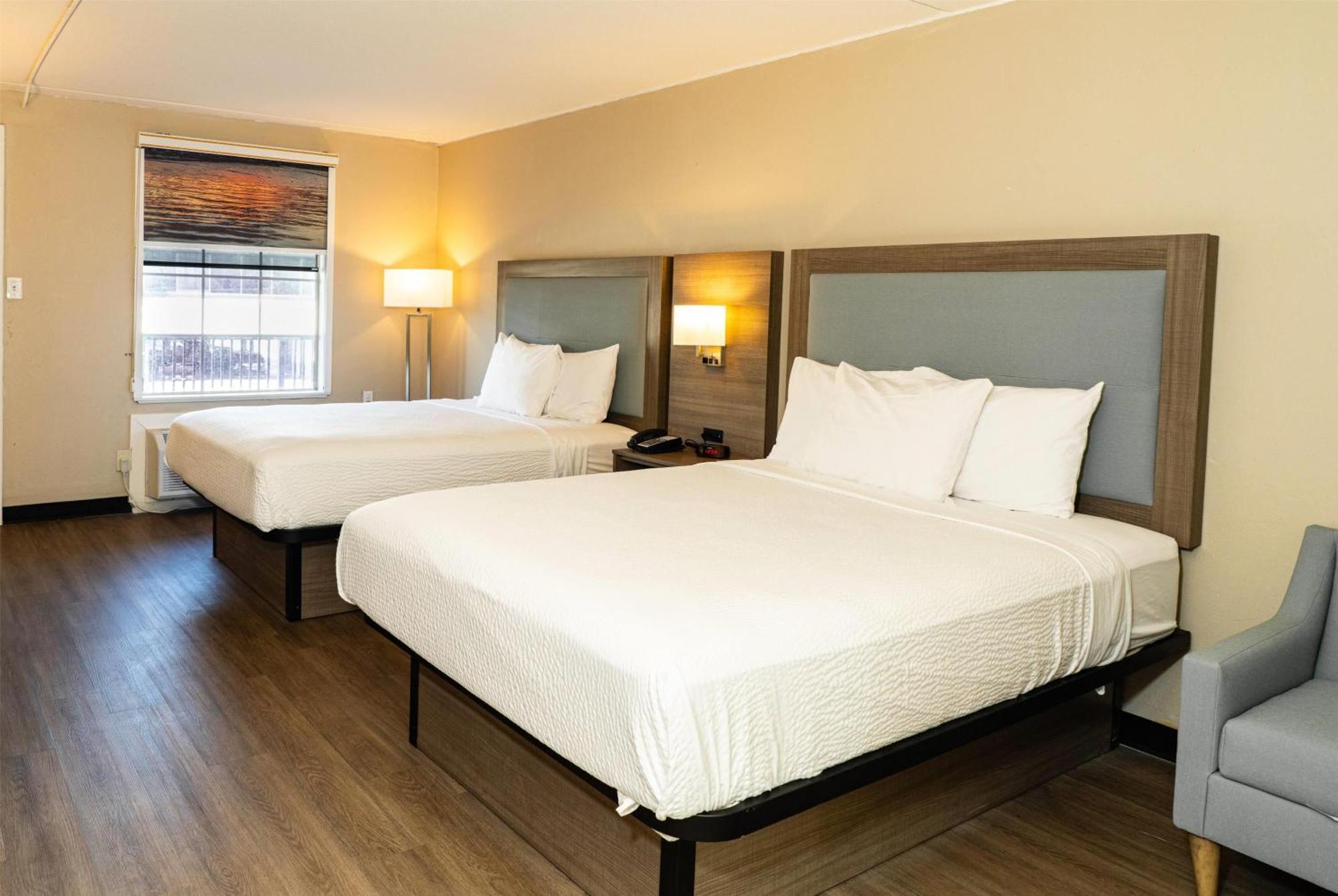 Baymont By Wyndham Corpus Christi Airport Hotel Bagian luar foto