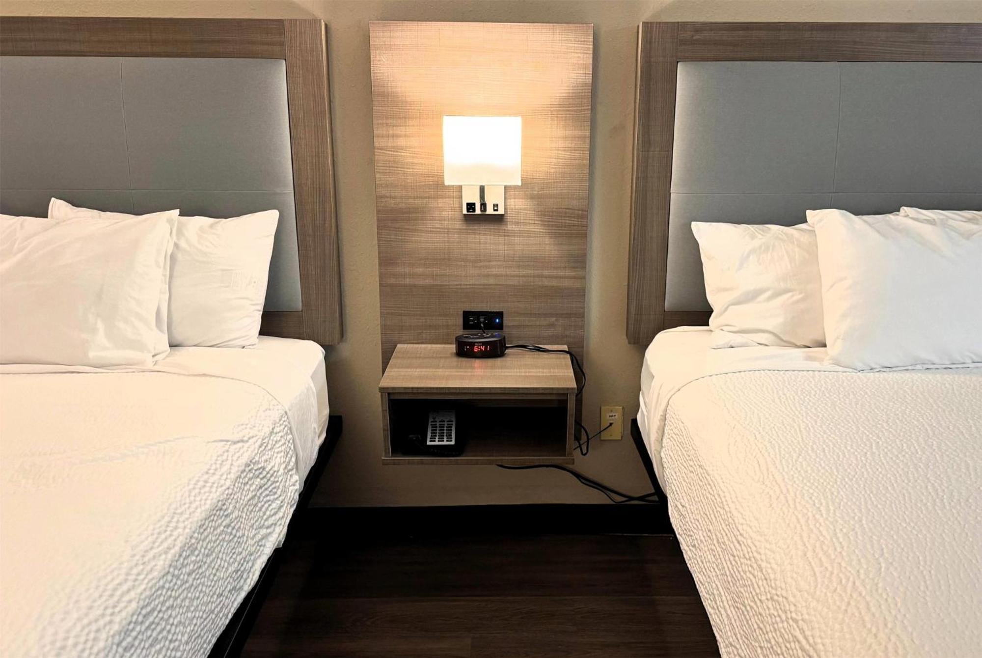Baymont By Wyndham Corpus Christi Airport Hotel Bagian luar foto